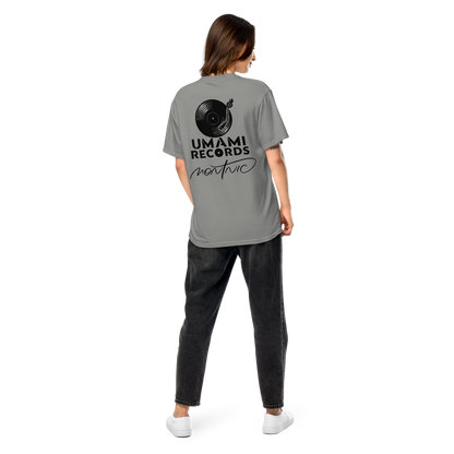 "The Shades" Tシャツ — MONTNIC × UMAMI TEXTILE 白/グレー